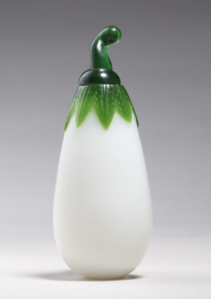 茄形鼻煙壺